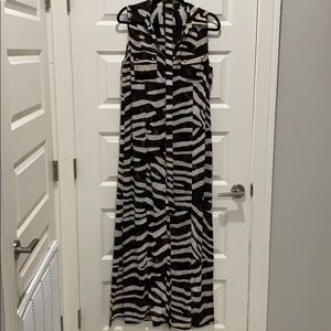 Brown zebra pattern dress. With belt.